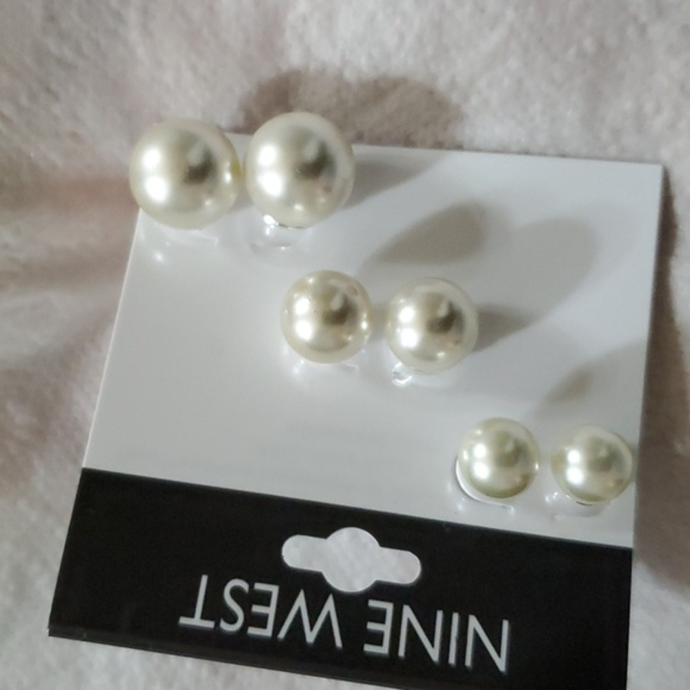 Nine West 3 sets of luminous single studded pearl earrings new